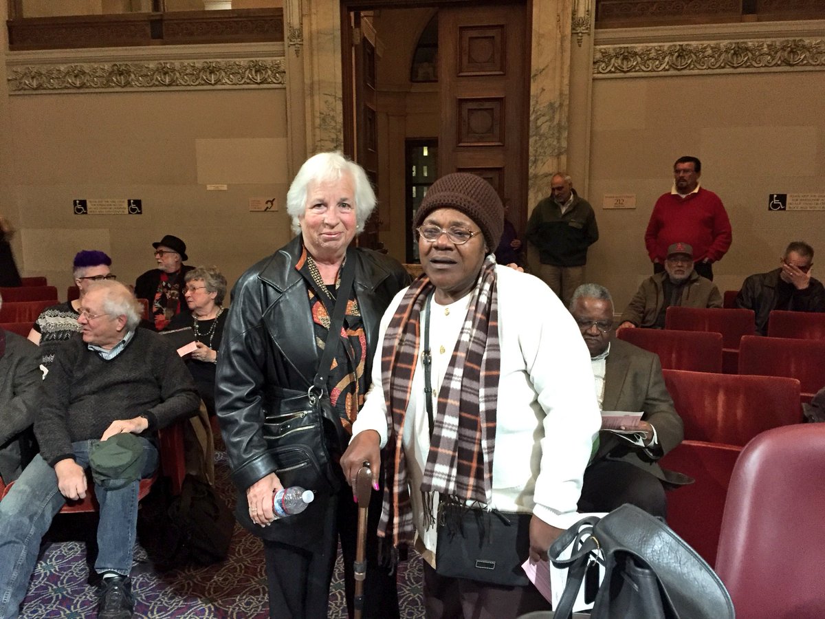 FloydHuen's tweet photo. Big turn out for the first meeting of the #Oakland #PoliceCommission Many organizers of #MeasureLL on hand for this historic start #oakmtg https://t.co/wtUyYamy0T