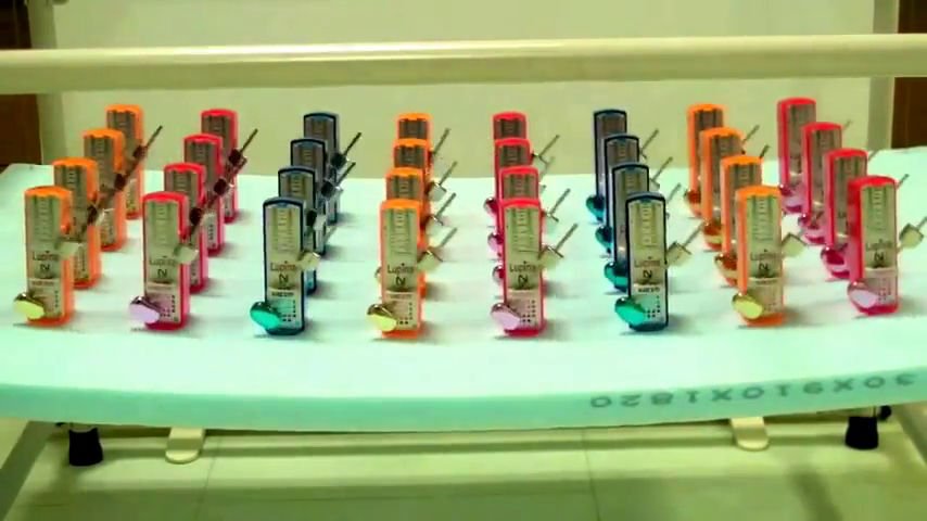 openculture's tweet image. Watch 100 Randomly Ticking Metronomes Miraculously Achieve Synchronicity bit.ly/2jg7sbw