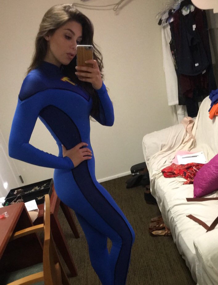 kirakosarin's tweet image. 5k retweets and I’ll wear my supersuit to the movie theater to see #Incredibles2 😳⚡️