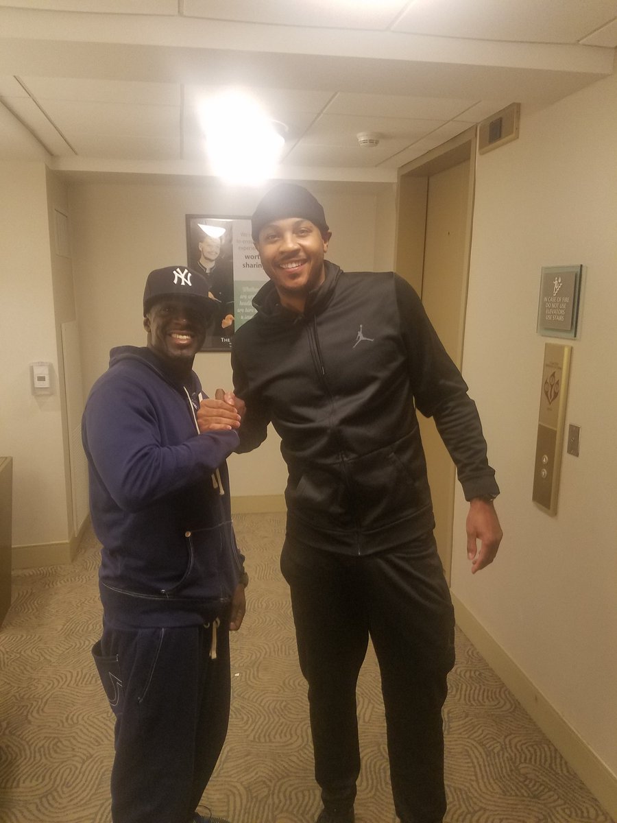 THEFAMILYAL's tweet photo. Went 2 the game 2 C Melo an dam did i C Melo. Same hotel same floor..me an my dog. OKC VS MEMPHIS.   Team Melo https://t.co/ncwT9NMqWo