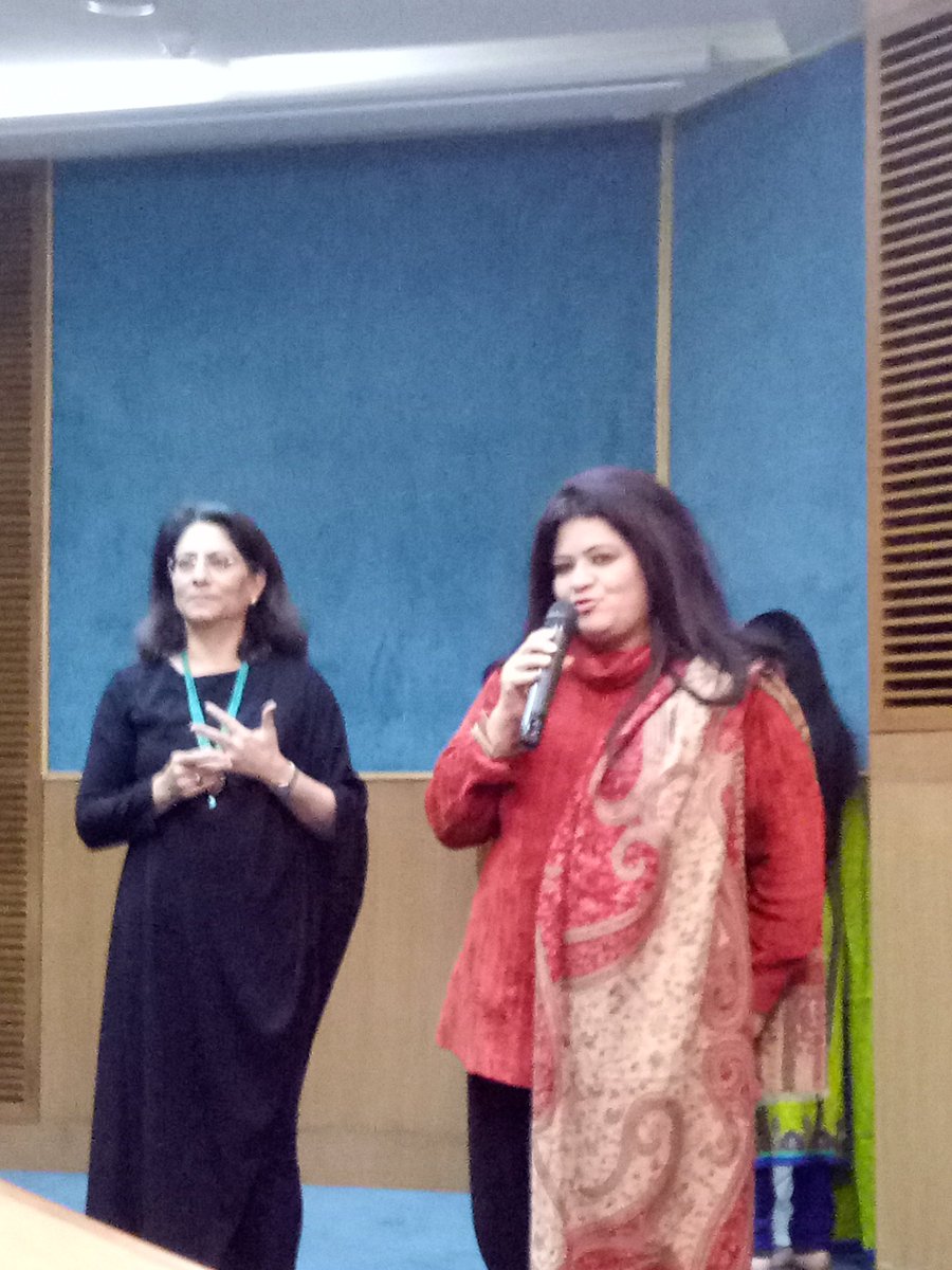 PREETILamba6's tweet photo. @LSRELSA @indiahabitat Memorable evening https://t.co/oSWMAtcVJl