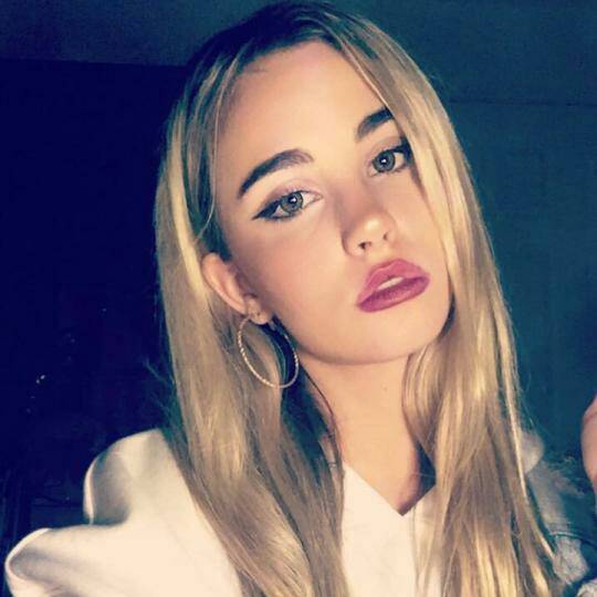 🙌 YASSS It's time for a great show Alexis Rose🌹™: 
liveme.com/media/liveshor…
