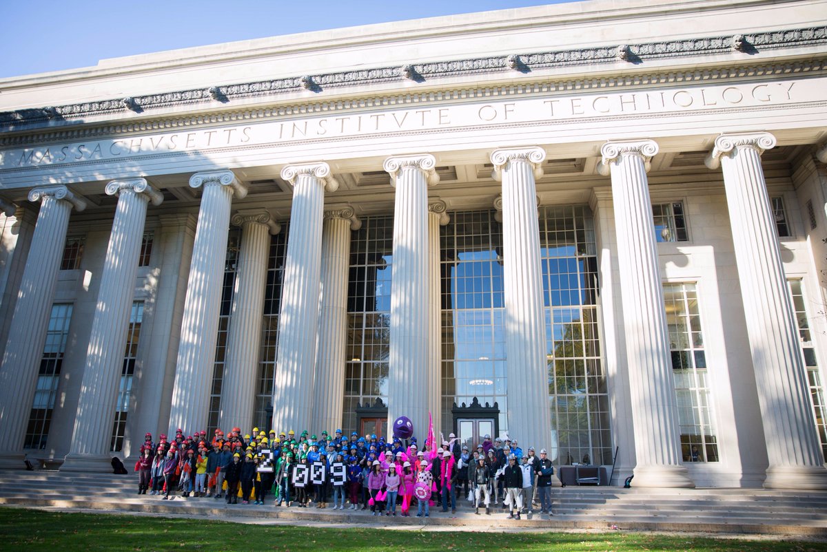 009minions's tweet photo. An amazing class, thanks to all the amazing students #009mit #009super https://t.co/ksuRzMBaPe