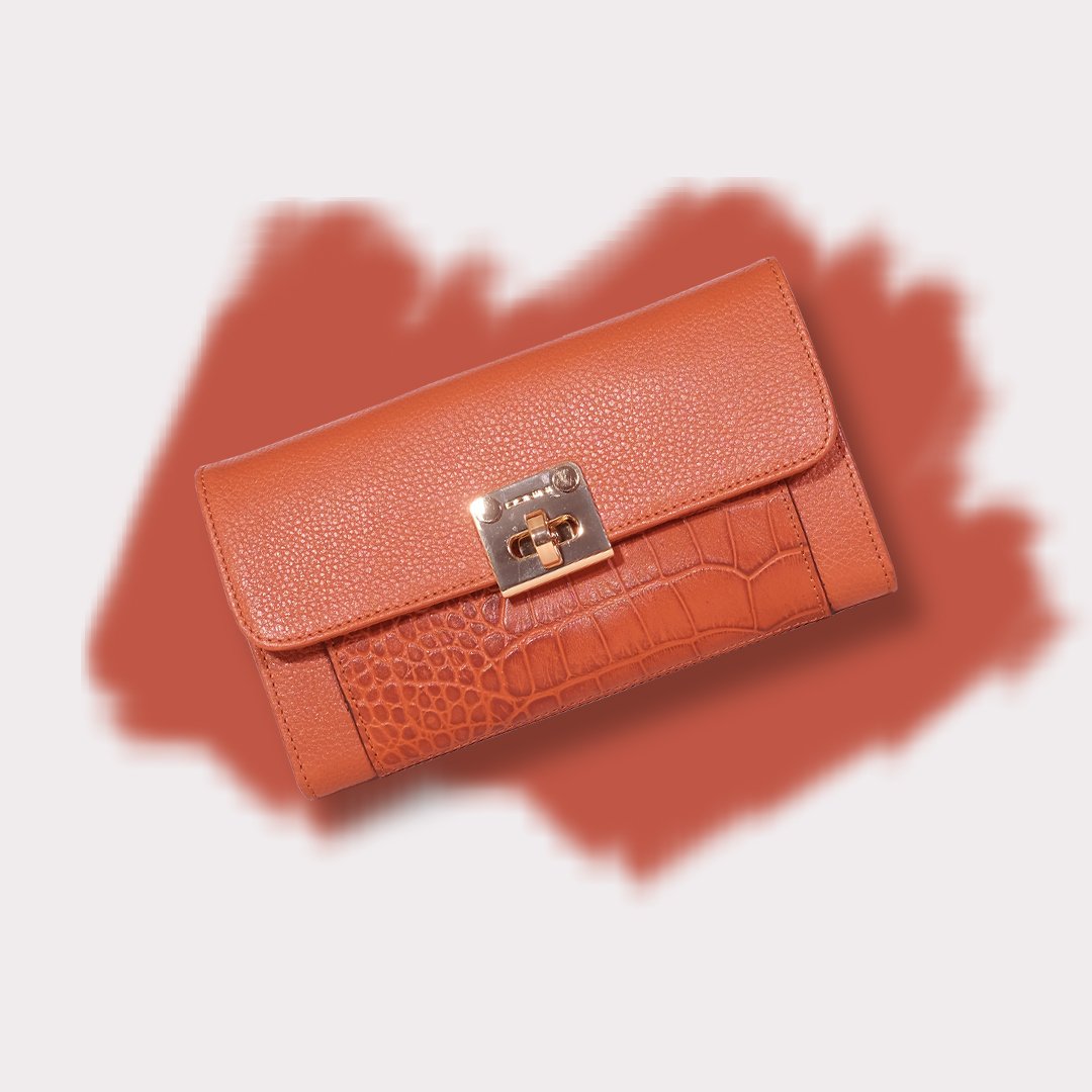 doniniofficial's tweet photo. Sicily wallet series #bydonini #doniniitaly for #womansupport #womanpower .
.
.
.
Sicily _ 457
Dimension : 23x2x15
IDR 1.999.000
Colour : Red, Blue, Brown, Yellow, Grey
.
#donini #doniniwallet #doniniitaly #bydonini #bluewallet #leatherwallet #fashion #wallet #womenwallet https://t.co/IGnFho6I0o