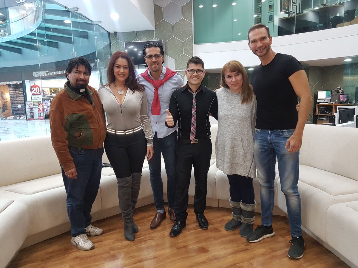 Hoy en LA HOGUERA Por w.tercermilenio.tv <a href="/padmevidente/">Padme Vidente</a> <a href="/izaguirrecrisd/">Chris</a> <a href="/danocossano/">Fernando Cossano</a> <a href="/mujernecesaria/">@Mujerasuntodehombre</a> <a href="/FernandoCossan1/">Fernando Cossano</a> <a href="/diegotero1987/">Diego Otero</a> <a href="/difusionka/">Difusión Ka</a> <a href="/volveralteatro/">Volver al Teatro</a> @promo_artes <a href="/ACulturatv/">Arte Culturatv</a> @lemoncomunicamx <a href="/VamosAlTeatroDF/">VamosAlTeatro</a> <a href="/VamosAlTeatroDF/">VamosAlTeatro</a> @capital_siete <a href="/micarteleramx/">Mi cartelera</a> @Astl_tv