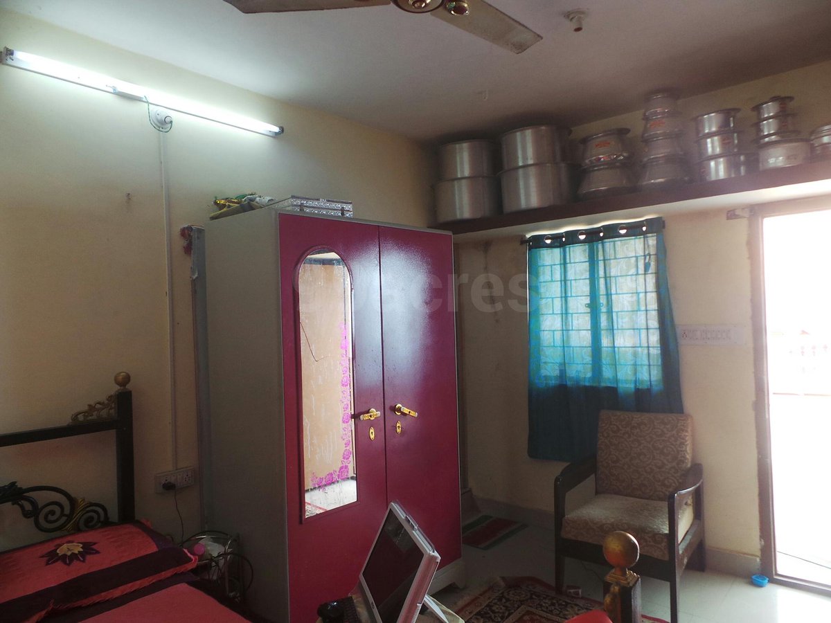 splendidbuilder's tweet image. #Home For #Sale in #Bangalore East, #Kammanahalli.
Amenities - 5 Bedrooms, 4 Bathrooms, Balcony with Servant Room, Facing North-West.
Area of 1666 Sq.Ft
Rs at 1.5 Crore (Negotiable)
For more information:
9916676644