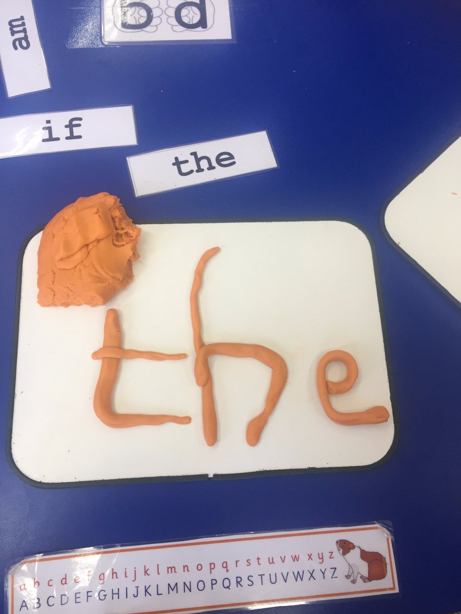 SISC_Official's tweet photo. High Frequency words are being explored by #Kindergarten students via hand on multi-sensory activities #learningisfun @SISC_Official #IPC #edchat #literacy @The_IPC https://t.co/WI0cBs1sVz