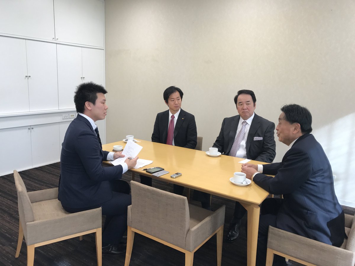 サーティーフォー タウンニュース元日号特別対談企画 相模原協同病院 高野靖悟院長 弊社代表 ヘルスケア事業部責任者の3者での撮影風景です 相模原市 海老名市 町田市のタウンニュース元日号にて配布されますのでお楽しみに サーティーフォー サーティーフォー タウンニュース元日号特別対談企画 相模原協同病院 高野靖悟院長 弊社代表 ヘルスケア事業部責任者の3者での撮影風景です 相模原市 海老名市 町田市のタウンニュース元日号にて配布されますのでお楽しみに サーティーフォー
