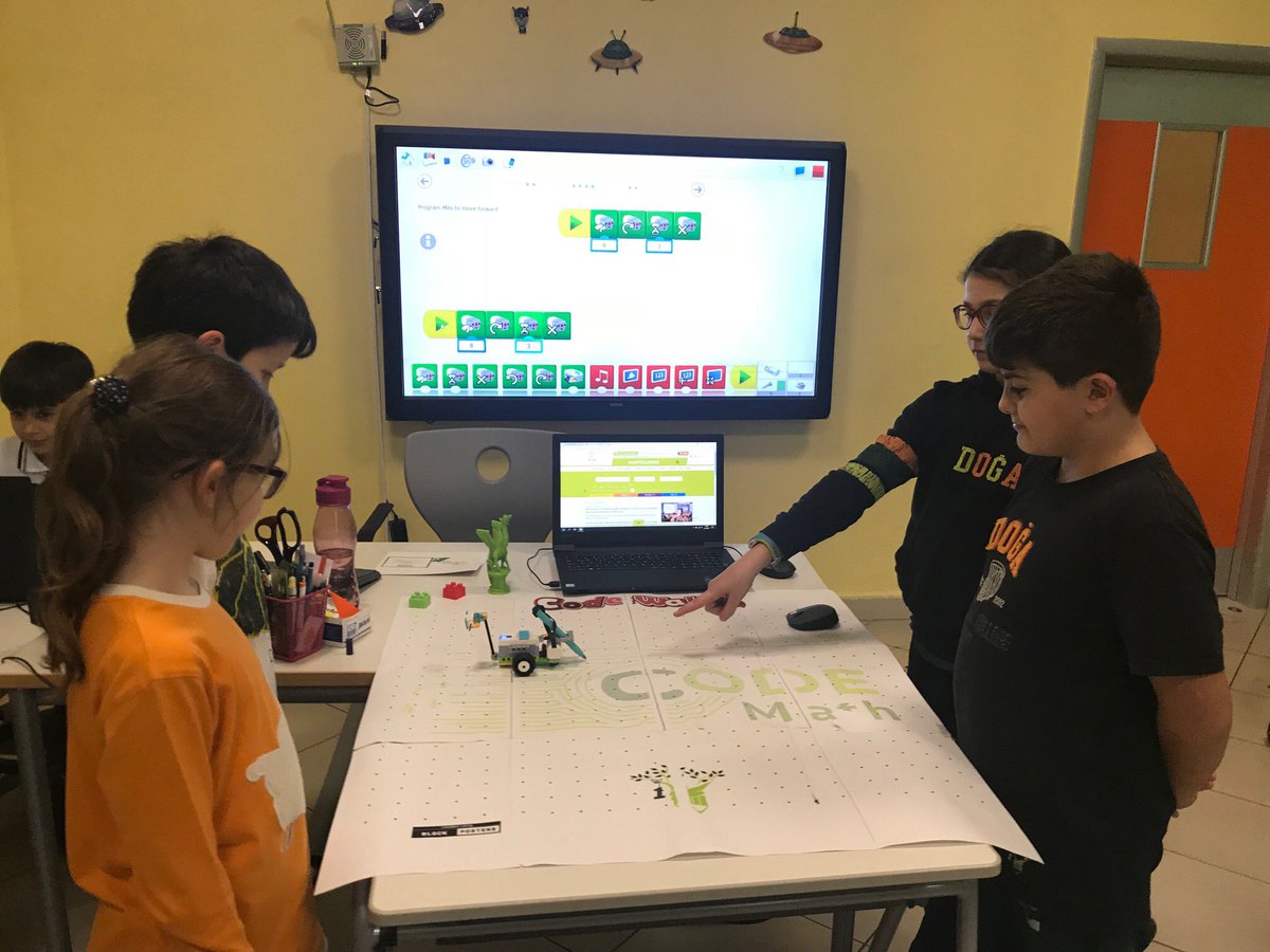 DogaTech's tweet image. Kodlama haftasını birbirinden güzel etkinliklerle kutladık. #CodeWalk projemizi öğrendik. Doğa koleji olarak geleceğimiz için çalışıyor ve yarınımızı kodluyoruz. #dogatech #codemath