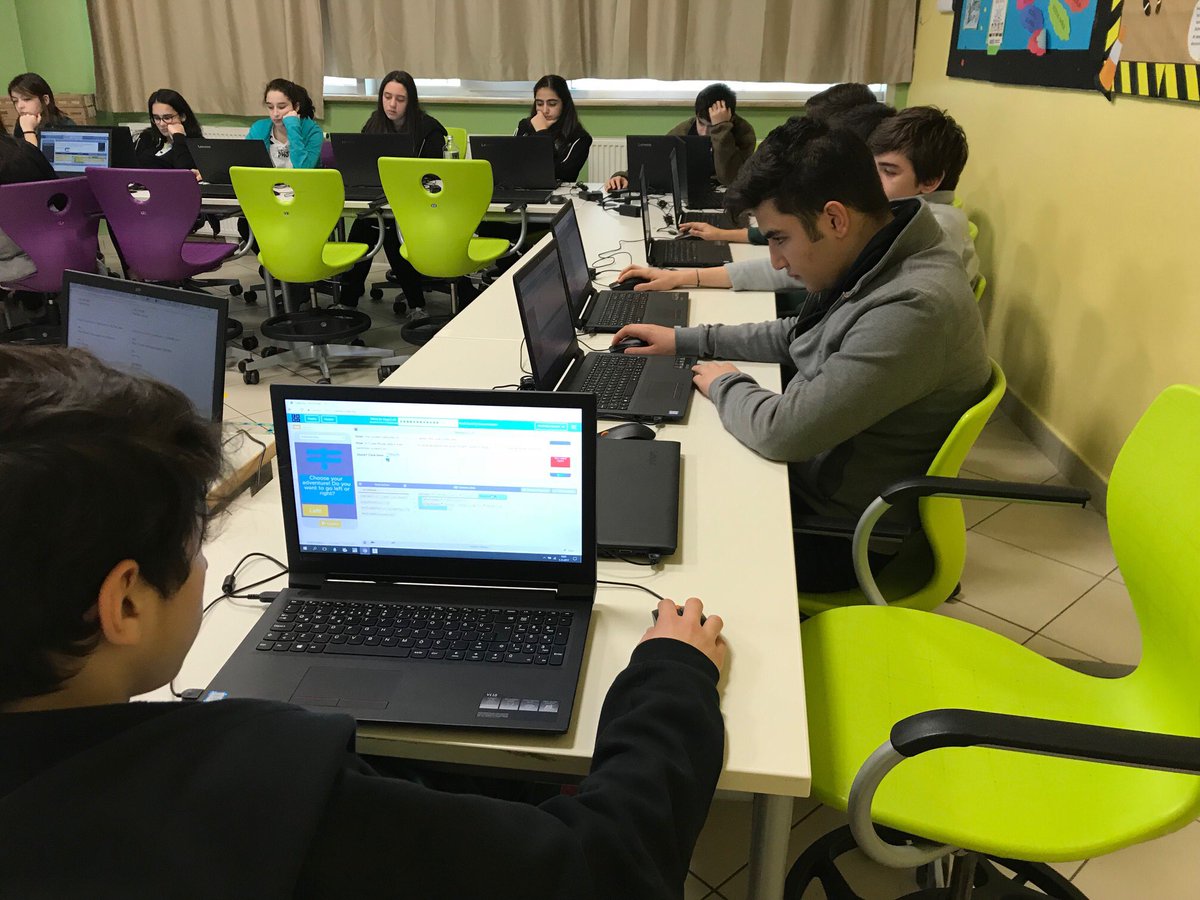 DogaTech's tweet image. Kodlama haftasını birbirinden güzel etkinliklerle kutladık. #CodeWalk projemizi öğrendik. Doğa koleji olarak geleceğimiz için çalışıyor ve yarınımızı kodluyoruz. #dogatech #codemath