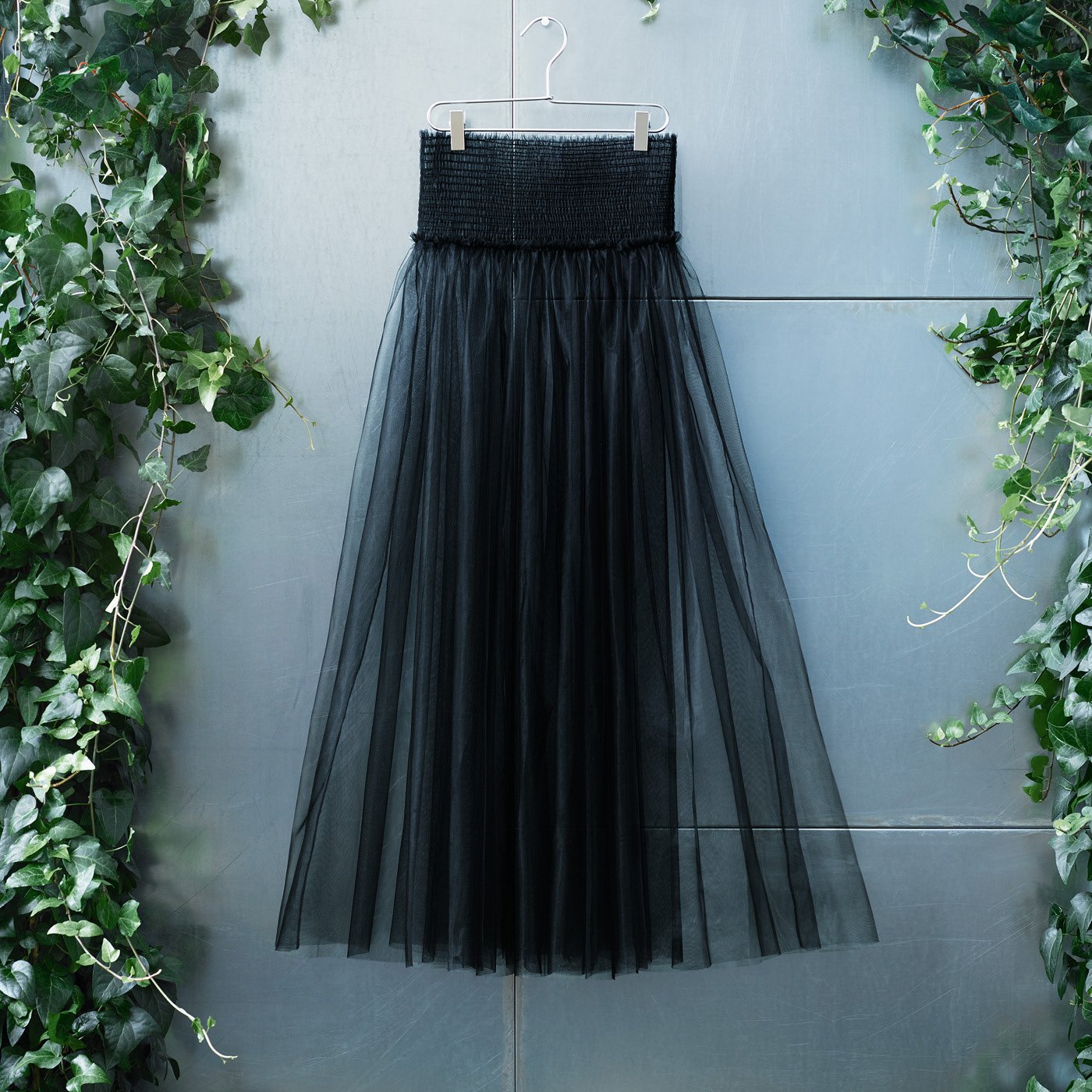 H M France on X Les melanges les plus etonnants sont parfois les plus seduisants. Associez des mailles douces au romantisme du tulle pour un effet envoutant. jupe https t f8Orzq44Q7 pull https t ...