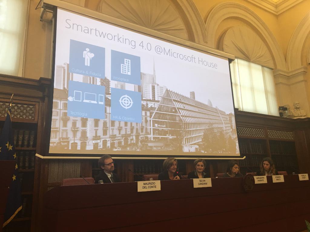 "Grazie allo smartworking possiamo liberare i talenti in ogni organizzazione pubblica e privata" 
<a href="/candocandi/">silvia candiani</a> a #smartworkingevolution <a href="/jobsinaction/">JOBSinACTion</a>