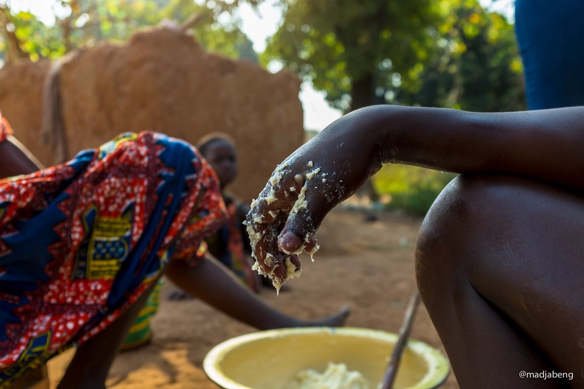 mawuliadjabeng's tweet photo. Shea Butter #sheabutter #skincare #refinedsheabutter #mawuliadjabengphotography #fujix100s @FujiCamerasAUS @fujifilm_sa #cookingingredient #35mmstory #damango #Ghana #africa https://t.co/Bb7z6FbHsY