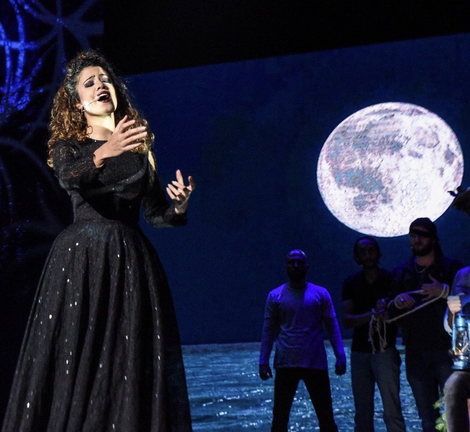 ميوزيكال ليله ❤️

الخميس ١٤   والجمعه ١٥ والسبت ١٦ في الثامنة  مساءً  على مسرح أوبرا جامعة مصر MUST ، ٦ اكتوبر. بجوار مستشفى دار الفؤاد. 

انا هكون بعرض يوم الخميس والسبت
التذاكر من المسرح : ساعة قبل العرض. 
او من موقع ticketsmarche🙏🏼