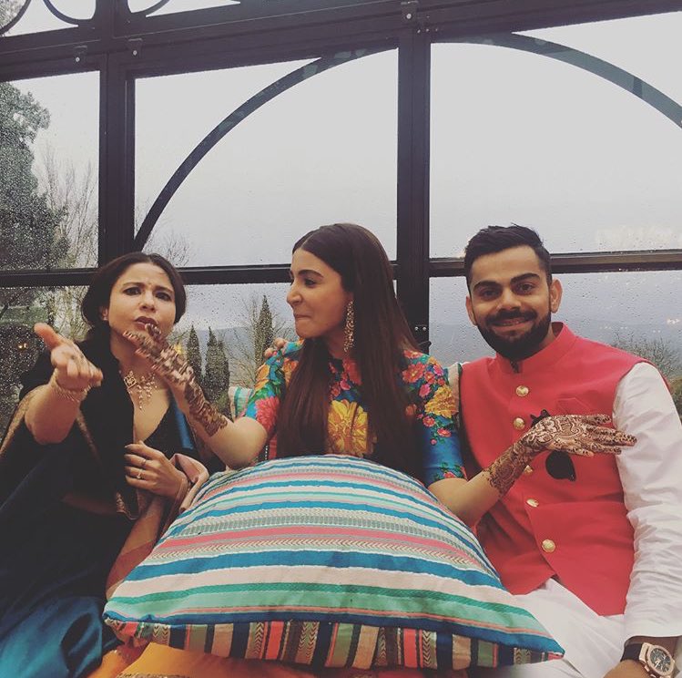  @AnushkaSharma &  @imVkohli during their Mehendi Ceremony   #VirushkaWEDDING  https://instagram.com/p/BcmRlNynRh0/ 