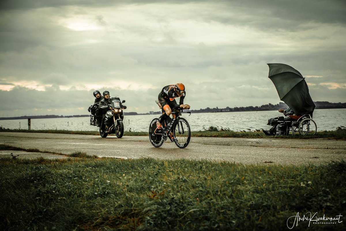 "De Nederlands kampioenen <a href="/evertscheltinga/">Evert Scheltinga</a> (triatlon), het damesteam van <a href="/BatouweBask/">Batouwe Basketball</a> en de dammers van VBI zijn genomineerd voor de Gouden Sport Ster Lingewaard, de eerst sportverkiezing van Lingewaard." gelderlander.nl/betuwe/nominat…