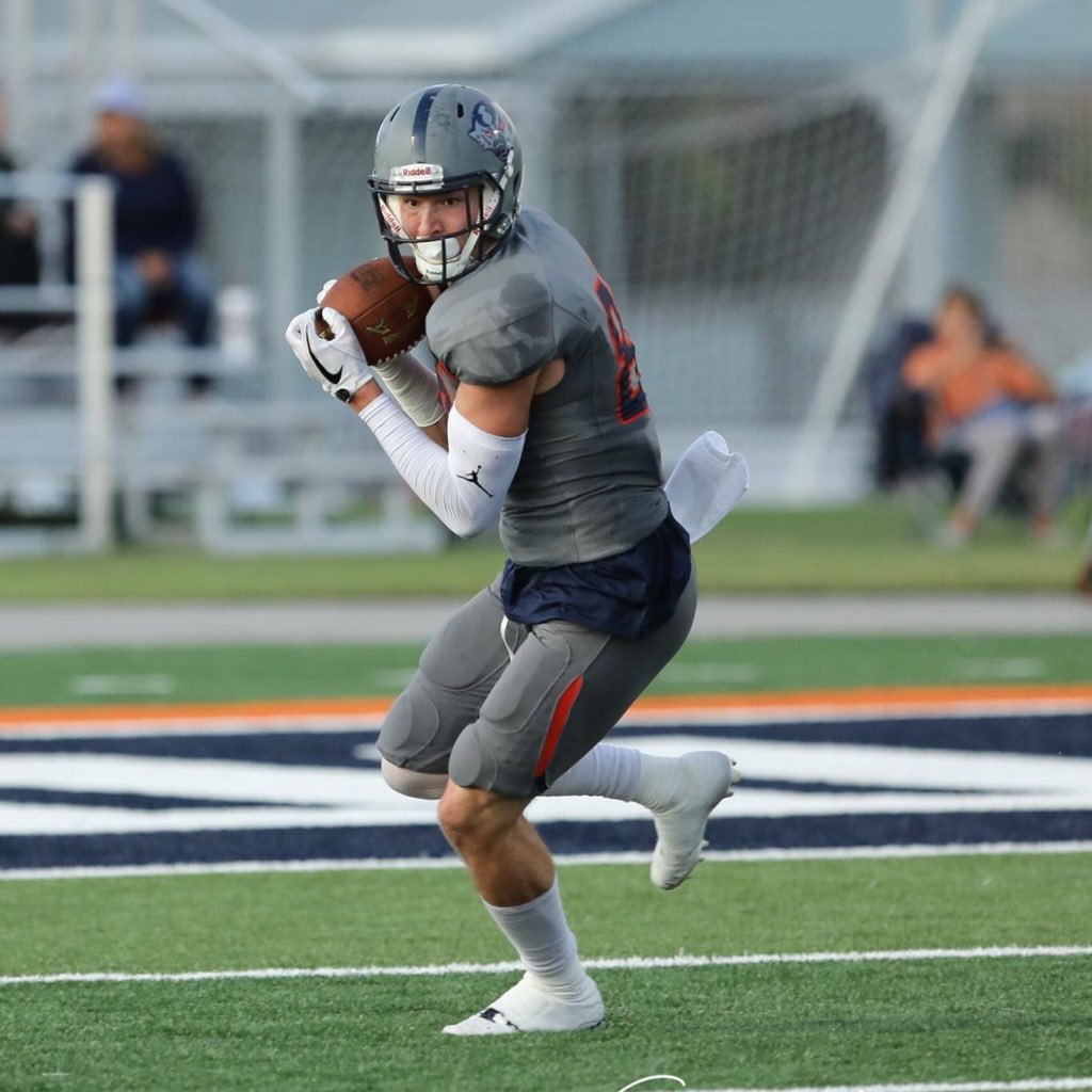 GridironRR's tweet photo. 🚨11 UnderRecruited🚨
JUCO Off Prospects
🎓Soph/Qualifiers📚
QB @jpyle_8 
RB @Big_Chukes
RB @MRwalkerproject
TE @Bubba05Bubba
WR @Flluensy
WR @PJ_Reichert
OT @pittdorian 
OG @Joe_Hakizimana 
C @sheepdog95 
OG @Young__Mike__ 
OT @Tarik_33098 https://t.co/bXcmzaE0uK