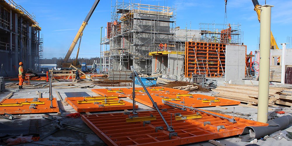 VariantFactory's tweet image. Finnish partners use the Varimax formwork produced by our company for the construction of walls. Finland, TAMMISAARI, PORT 19.
#Finland #construction #formwork #Varimax
variant-factory.eu/en/products/fo…