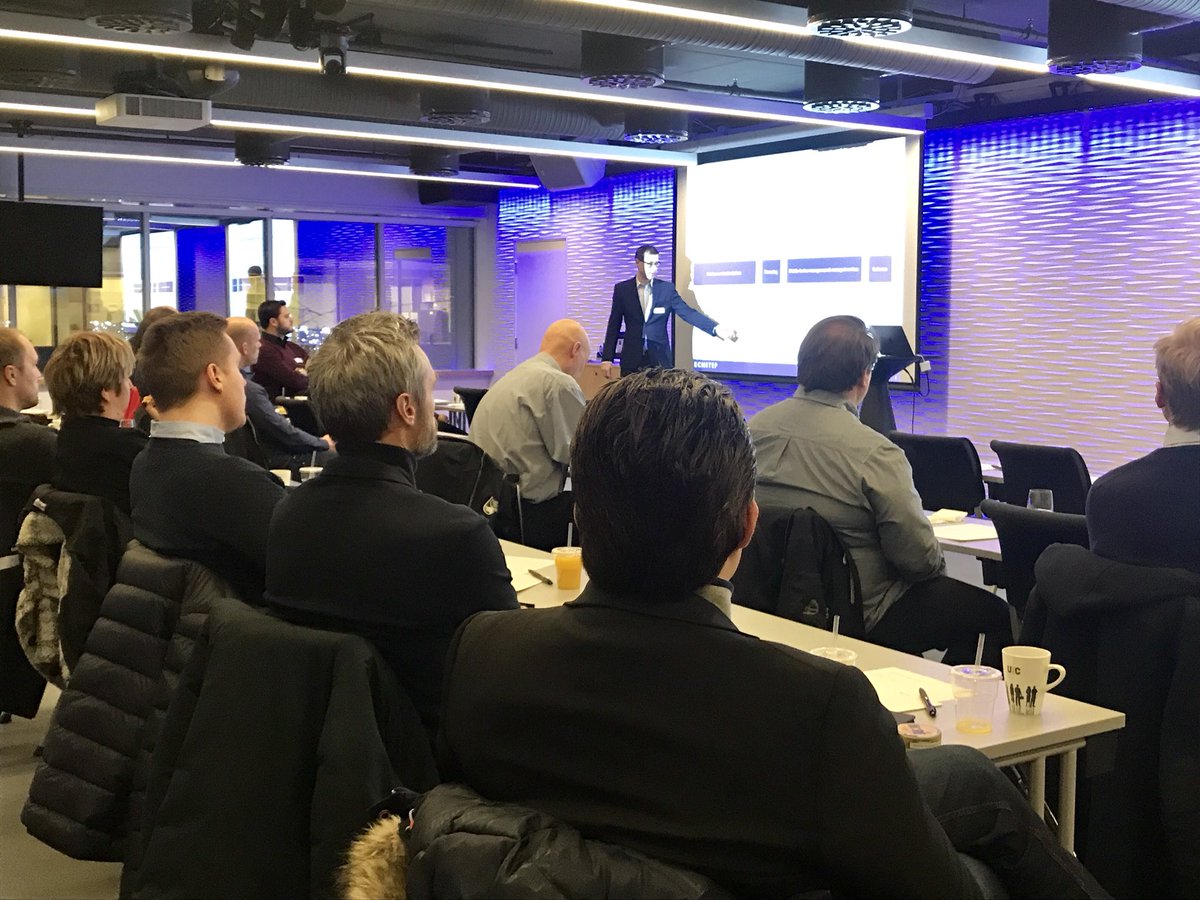 erikhaugen_'s tweet photo. Så er vi i gang! Det første i rekken av mange bransjerettede frokostseminarer. Bygg &amp; Anlegg denne gang. Følg med på når din bransje kommer. Lær hvordan #mobileasaservice digitaliserer Norge @techstepasa https://t.co/deTYkyTSwH