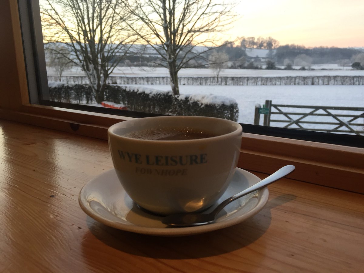 Gotta love this weather. Exclusive use of <a href="/WyeLeisure/">Wye Leisure</a> 🏊 facilities this morning ❄️👍🏻