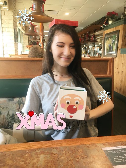 I&rsquo;m a Christmas present :) 💕🎁 https://t.co/nkSfKwlINY<a href="/tag/mvsales"class="tags"><span>#mvsales</span></a>