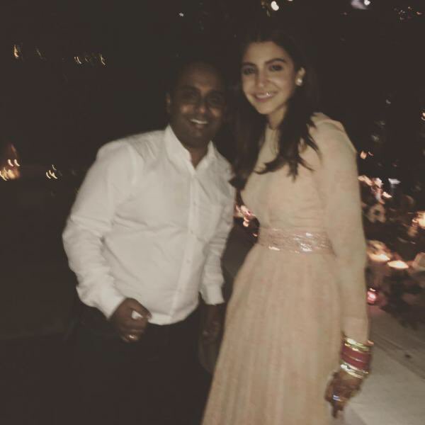  @AnushkaSharma &  @imVkohli post their wedding party   #Virushka  #VirushkaWEDDING