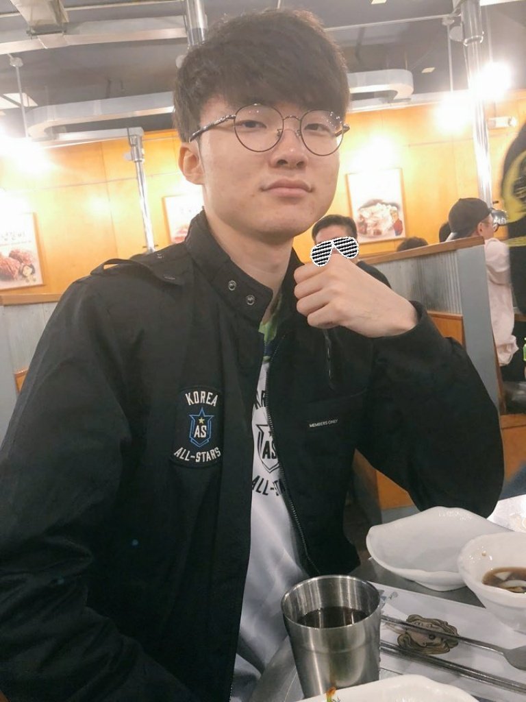 T1 LoL tweet media