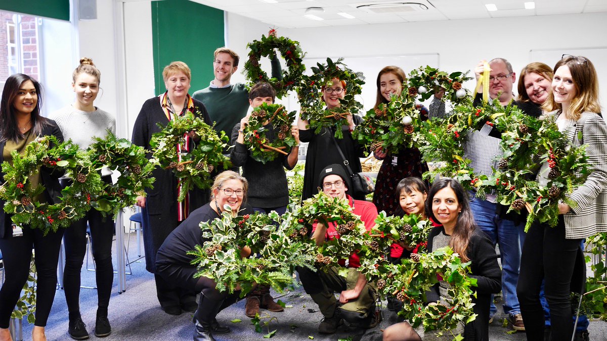 regentsuni's tweet photo. Let the festivities begin! ππ #ExperienceRegents #wreathmakingclass https://t.co/fPHFywO9EL
