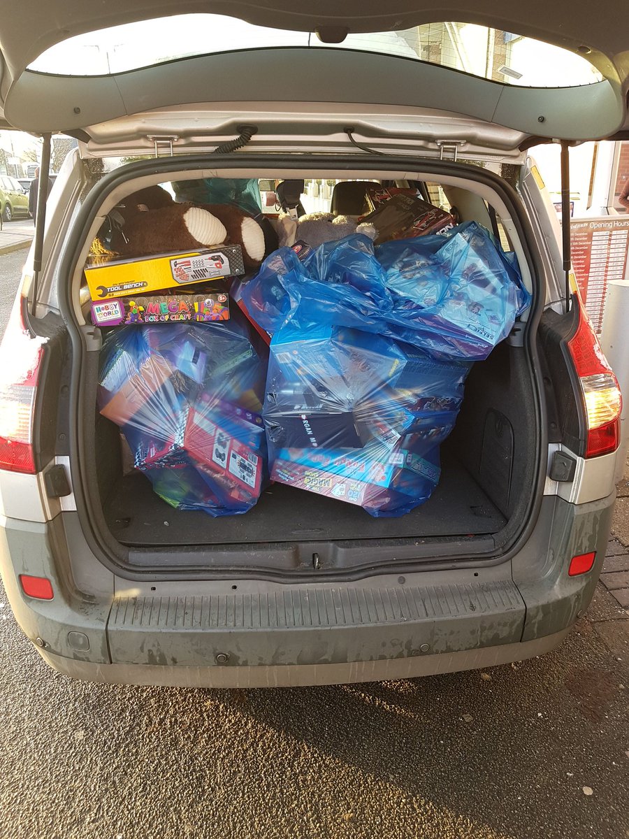 White van man today! Transporting £1k in toys raised by <a href="/MIDCommsUK/">MID Communications</a>  to @CFKKEY103 's Mission HQ!☃️
Jack of all trades, master of none! 🤣

#midcommsmission