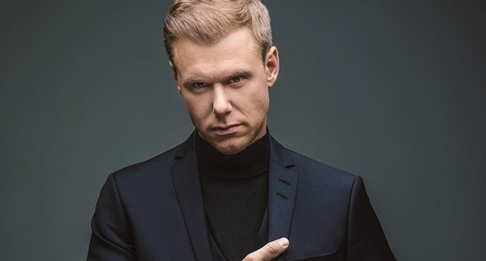 DJmag's tweet photo. 🎄 @ArminvanBuuren is the first DJ to release a Christmas carol 🎄

👉 https://t.co/yzsv68COS8 https://t.co/btmcbvieLq
