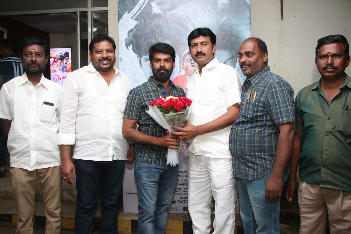 Nettv4uTamil's tweet photo. Vaandu Movie Audio Launch Images
https://t.co/EO2CvIw4lF

#Samuthirakani #GanaBala #GanjaKaruppu #BoxerDheena https://t.co/p3FdvGD7YH