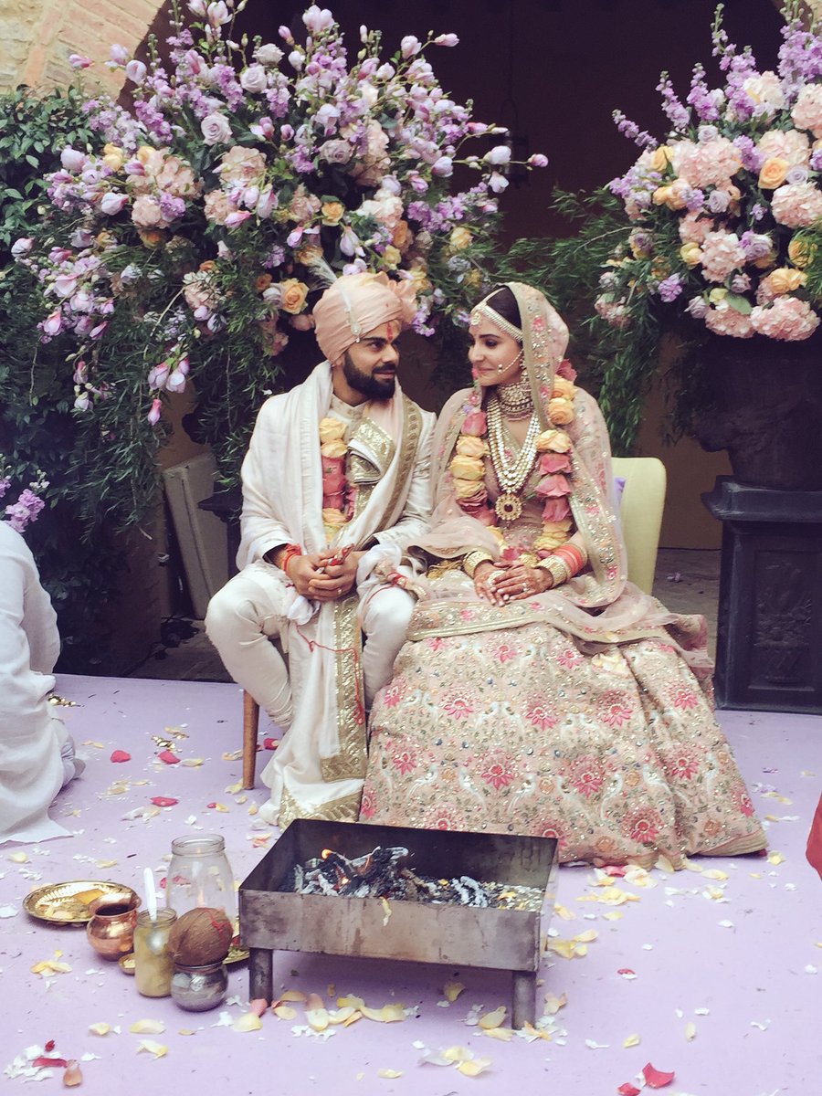 Mr & Mrs Kohli   @AnushkaSharma  @imVkohli  #Virushka  #VirushkaWEDDING