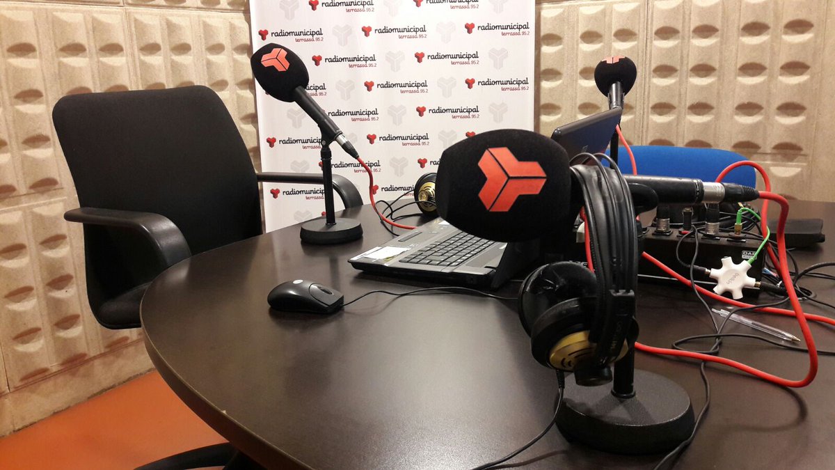 ElSubmaritrs's tweet photo. 📻 Bon dia! Avui, d'11 a 13h, tindrem l'Associació @InconAsia, tallers infantils al @mNACTEC, @CCulturalTRS, #EspaiDrets i l'@EnricCarrerasP #Terrassa https://t.co/5O8cFI8uMO