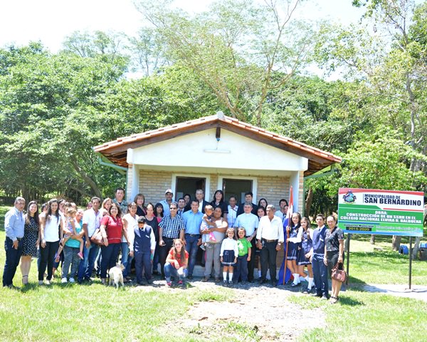 SanBernardinoPy's tweet photo. Inauguración Cocina Comedor y Sanitarios en la Escuela y Colegio Elvira Regùnega  de Balbuena de San Bernardino.
Ver màs:  https://t.co/C1TuKazyeX https://t.co/d7vGj39evY