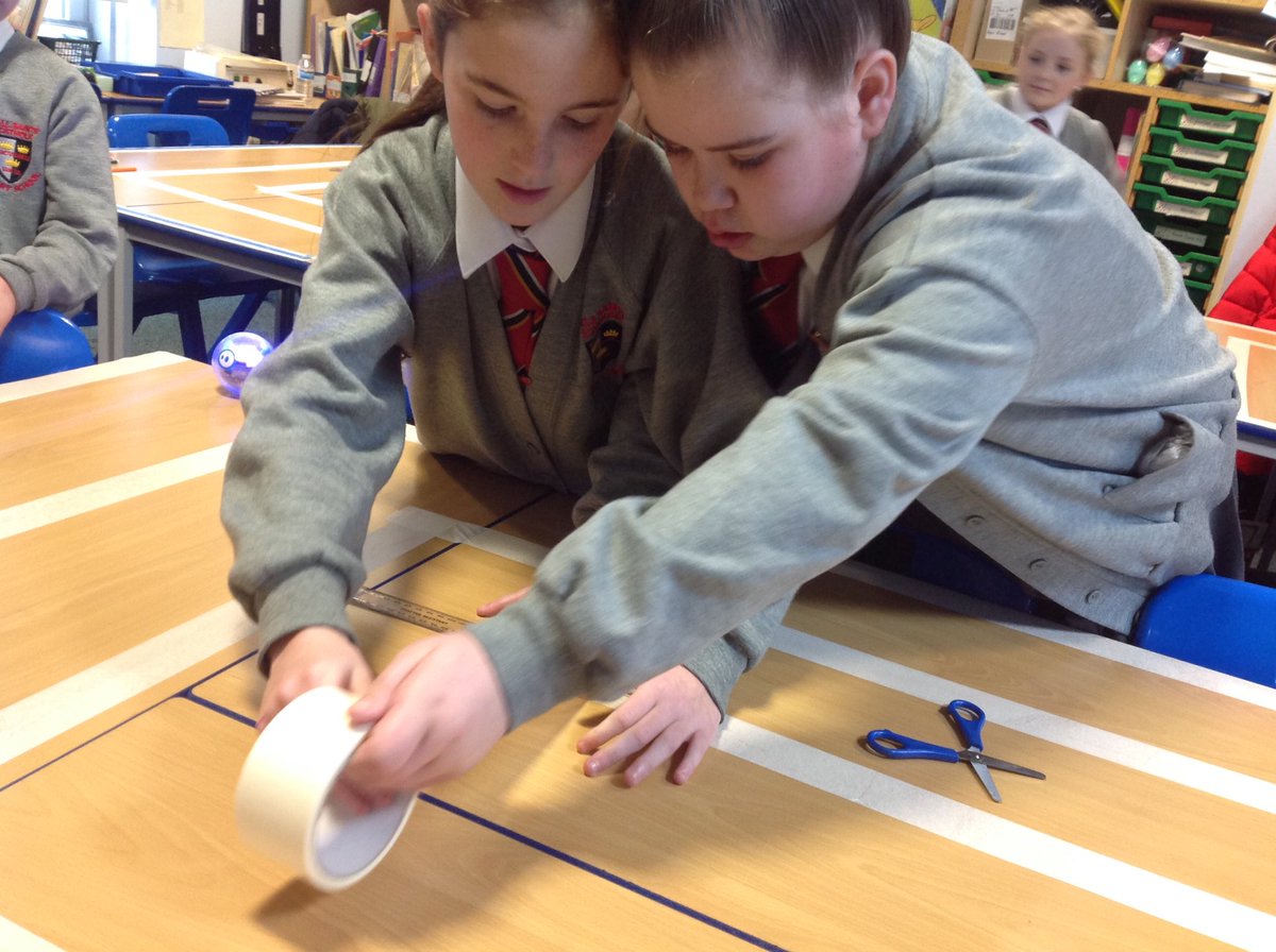 MGLWorld_Kev's tweet photo. Part 2 of a #fabulous morning of #maths & #computing. Year 6 @AllSaintsL4 created their own #tabletop maze & coded their #SpheroSPRK+ to reach the centre! #Motivation #teamwork #resilience #mathschat #divingincode #TerrificTuesday @CarlGilbo https://t.co/D4eriGUvs4
