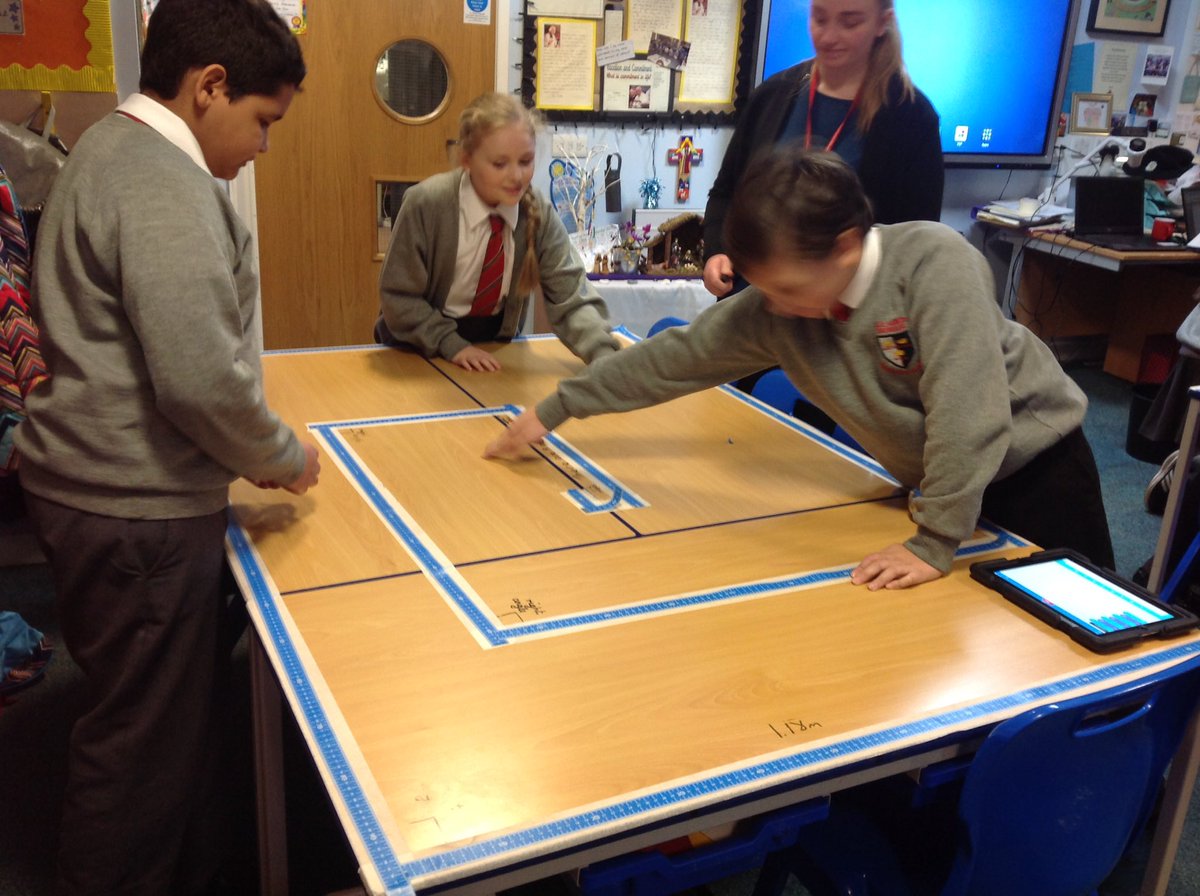 MGLWorld_Kev's tweet photo. Part 2 of a #fabulous morning of #maths & #computing. Year 6 @AllSaintsL4 created their own #tabletop maze & coded their #SpheroSPRK+ to reach the centre! #Motivation #teamwork #resilience #mathschat #divingincode #TerrificTuesday @CarlGilbo https://t.co/D4eriGUvs4