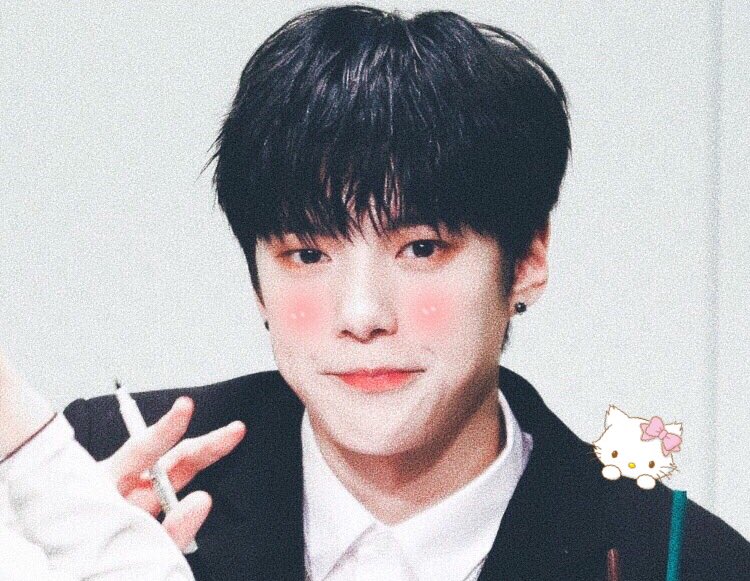 mintaehoseok's tweet image. ❝ you are not alone, i am here with you ❞ 

— ♡ #monbebeselcaday ♡