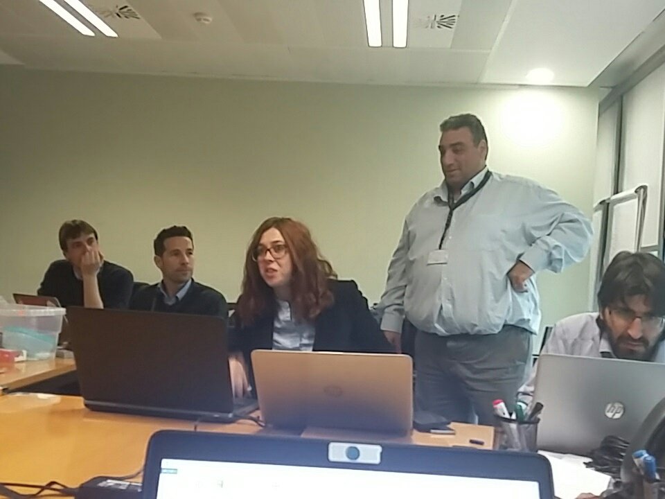 ChusLlorensC's tweet photo. Este es el kit #iot de  virtual bootcamp de #synectic https://t.co/0YZ9l20HY4