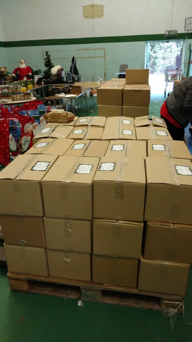 biglocalwirral's tweet photo. Special thanks @heapandpartners &amp; @birkenheadlions for all their support for the Hamper appeal this year - helping people in need. You are a credit to Wirral! #biglocal #giving @ActionOnWirral @wirralchamber Please RT https://t.co/QIYwO8WL2h