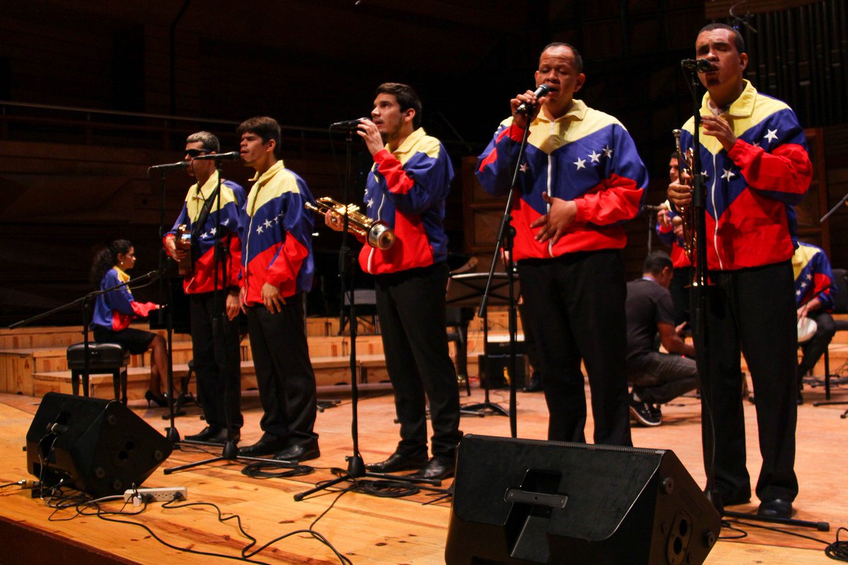 El <a href="/PEE_ElSistema/">ProgramaEE-ElSistema</a> busca la integración de las personas con necesidades educativas especiales dentro del ámbito musical y laboral. #ProgramasElSistema #MúsicaParaTodos
