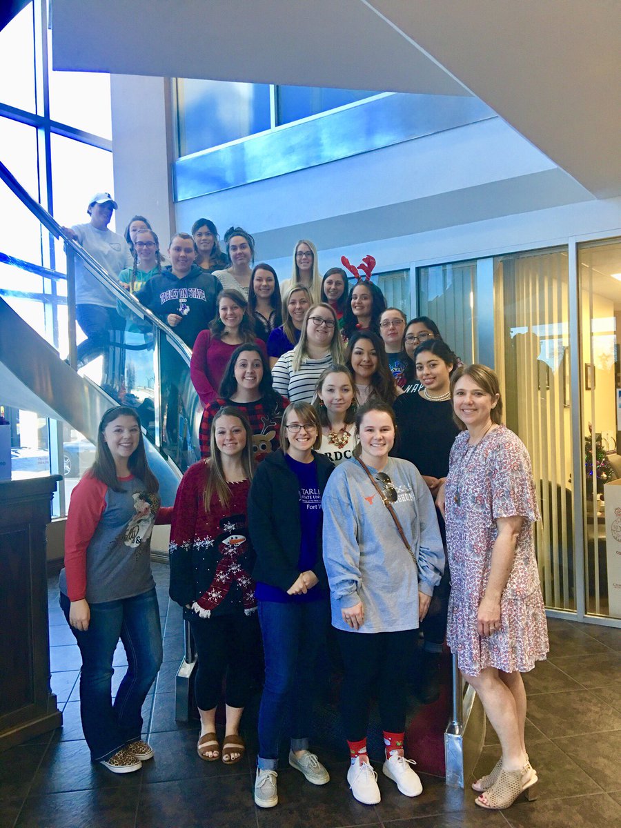 mallory_lavoie's tweet photo. What a bitter sweet moment. The education program has been tough, but together we made it happen!! Each of us has made so much progress and showed such great dedication to teaching. I wish everyone of these beautiful ladies the best of luck. They will be ah-mazing teachers. 💕 https://t.co/s8ontKavbq