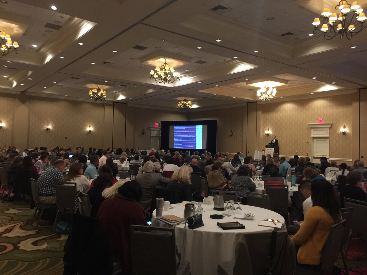 DutraUsf's tweet photo. Administrators Managers Meeting. Check out the AMM app https://t.co/lhNsNAOHq8 https://t.co/xXVhTAiOHp