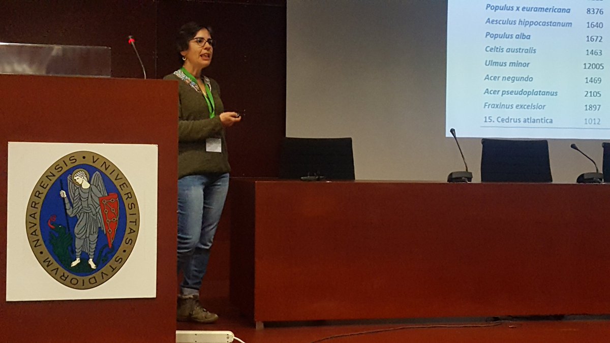 LifeRespira's tweet photo. Continúa #RocioAlonso de @CIEMAT_Moncloa #liferespira con el tema de la vegetación urbana y #CalidadDelAire en #Pamplona https://t.co/L2CYTjUMtv