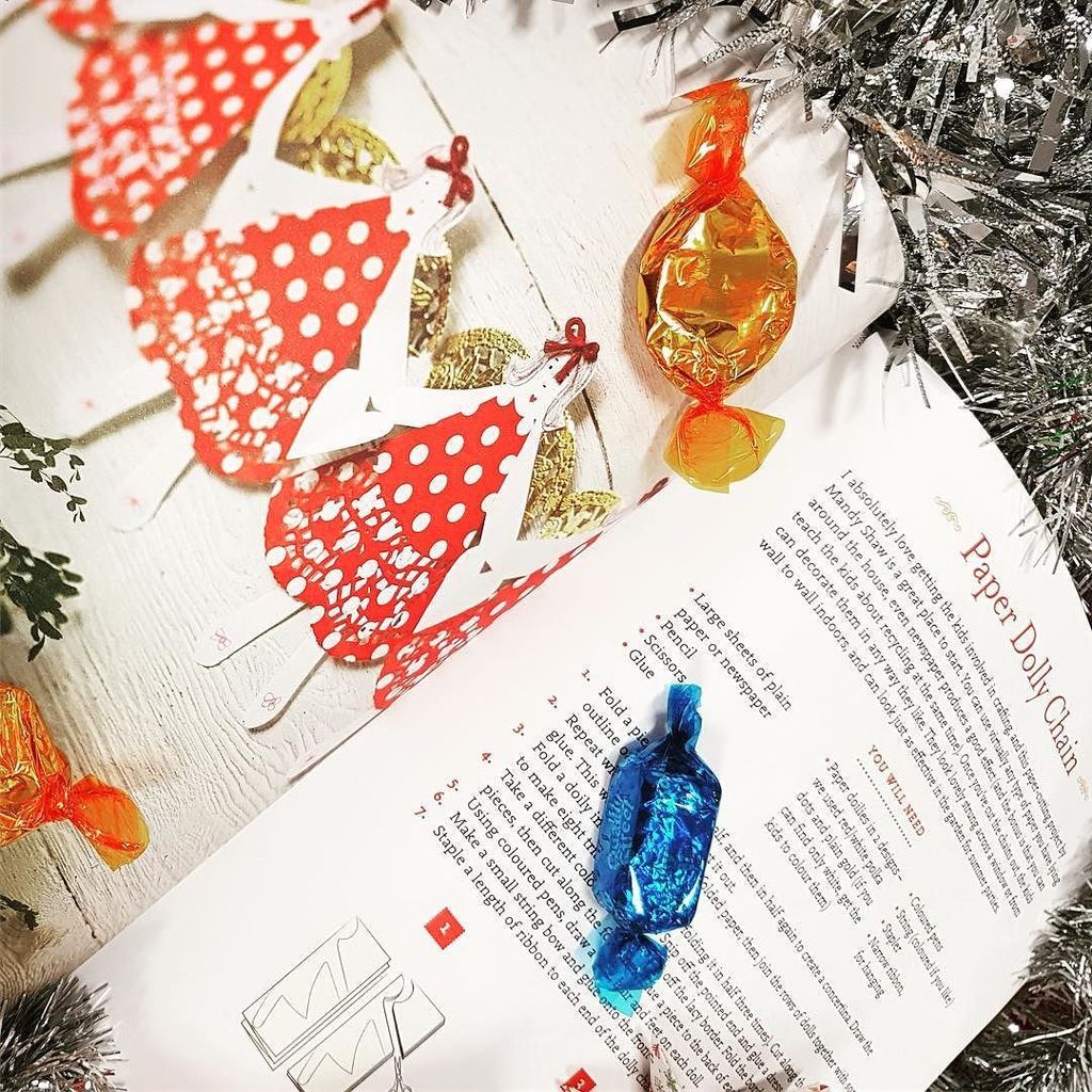 Uhuddersfieldlibrary Fancy Making Some Christmas Decorations Kirstie Allsopp S Book Craft Has Lots Of Festive Ideas Like This Paper Dolly Chain Two Copies Are Available In The Library Now Check Them