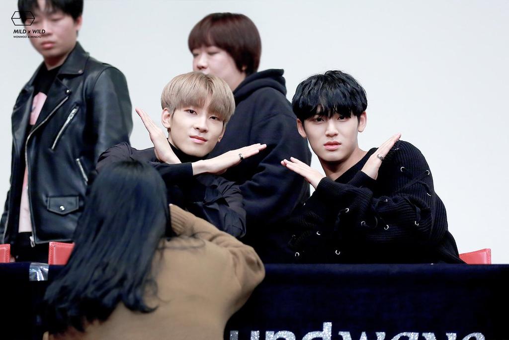 meaniearchive's tweet photo. 171210 https://t.co/qSFqCykYAF