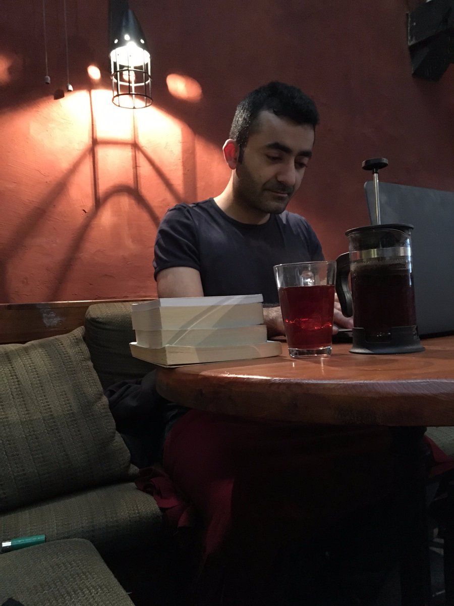 Erdal Şahin: Çiftçi buğday biçecek havada değilim demiyorsa, ben de demiyorum goo.gl/g91YVz  #ErdalŞahin #YaptığımızÇocukluk #kitap #edebiyat #söyleşi #DadaKitap #KüsuratYayınları