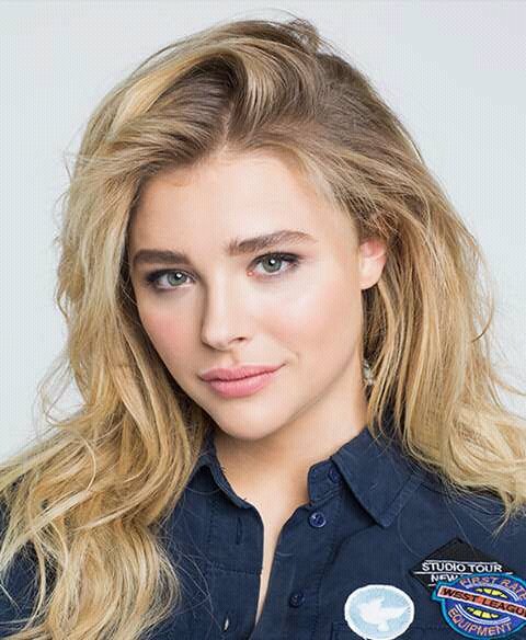 See Chloe Grace Moretz As DC's Supergirl