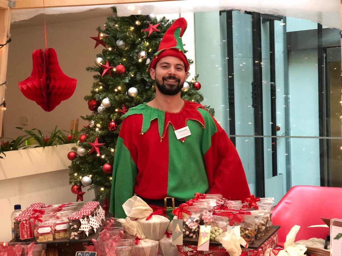 dfarmarGM's tweet photo. Christmas market day hosted by Elfonso! @LussoCatering https://t.co/6mK5ZSei1I