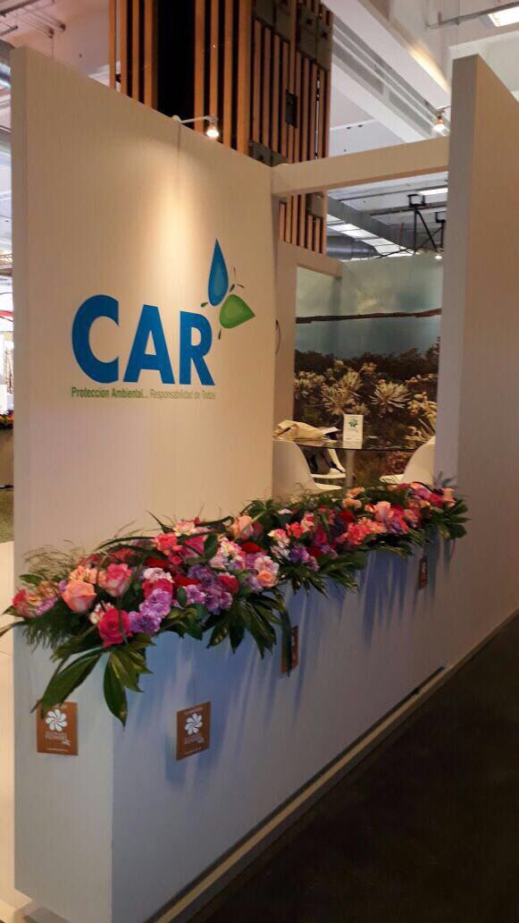 florverdeorg's tweet photo. Here we are at the @worldefficiency in Paris! Find us at the stand of @CAR_Cundi #sustainableflowers #worldefficiency https://t.co/Kn2TieLCak