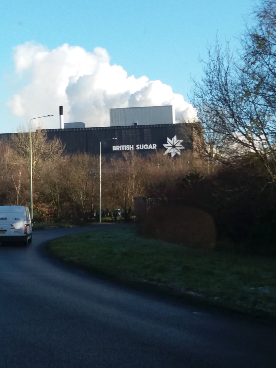 NFUSugar's tweet photo. We have arrived! @BritishSugar #fieldtofactory #backbritishsugar https://t.co/uVYJHFMElx